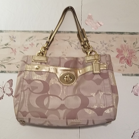 Coach Handbags - Coach Penelope Optic Signature  Carryall 18474